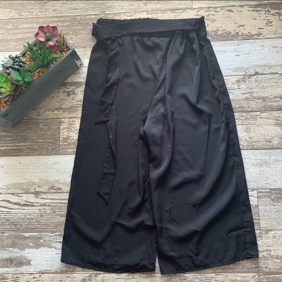 West Kei Tie front Cropped High Waist Pants Size M - Picture 2 of 5